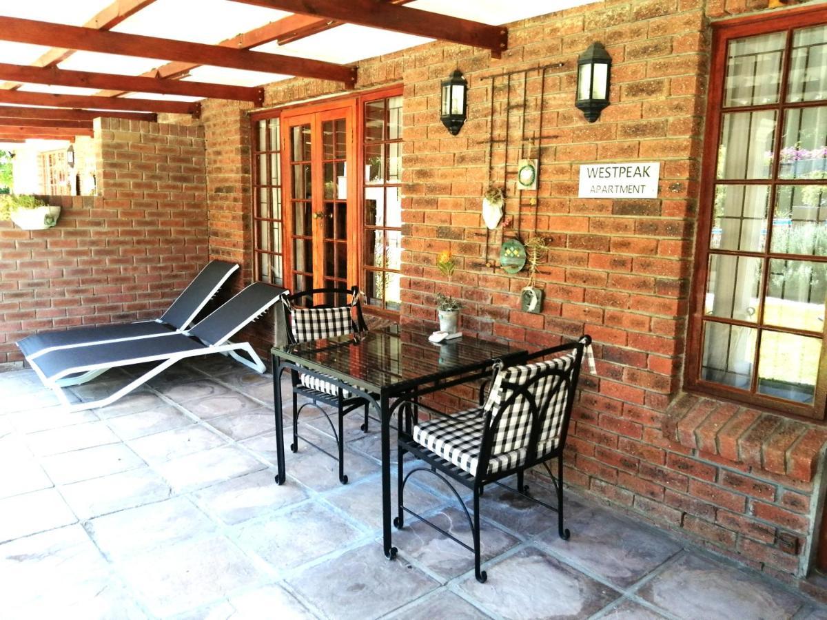 Gaestehaus Helderbergview Somerset West Buitenkant foto